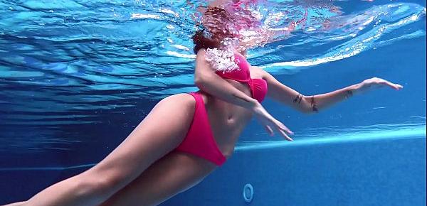  Tiffany Tatum mastubates her sexy hairy pussy by the pool